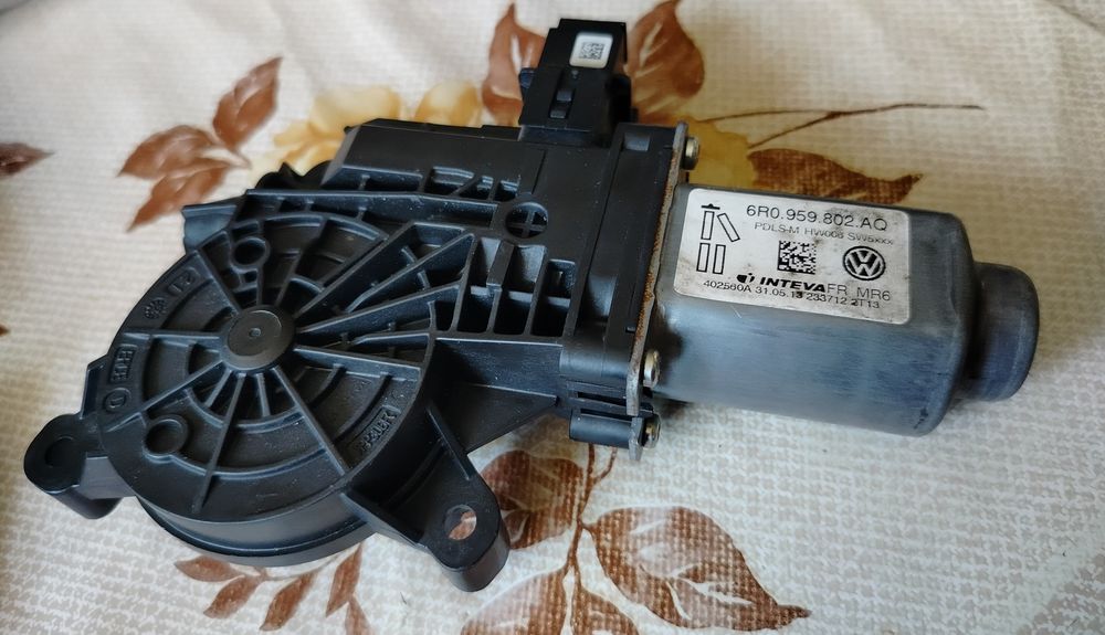 Silniczek szyby Seat, VW, Skoda