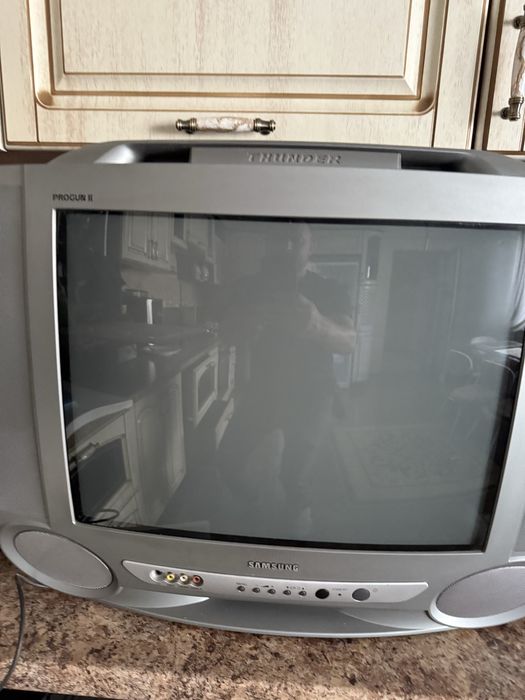 Телевізор для вітальні