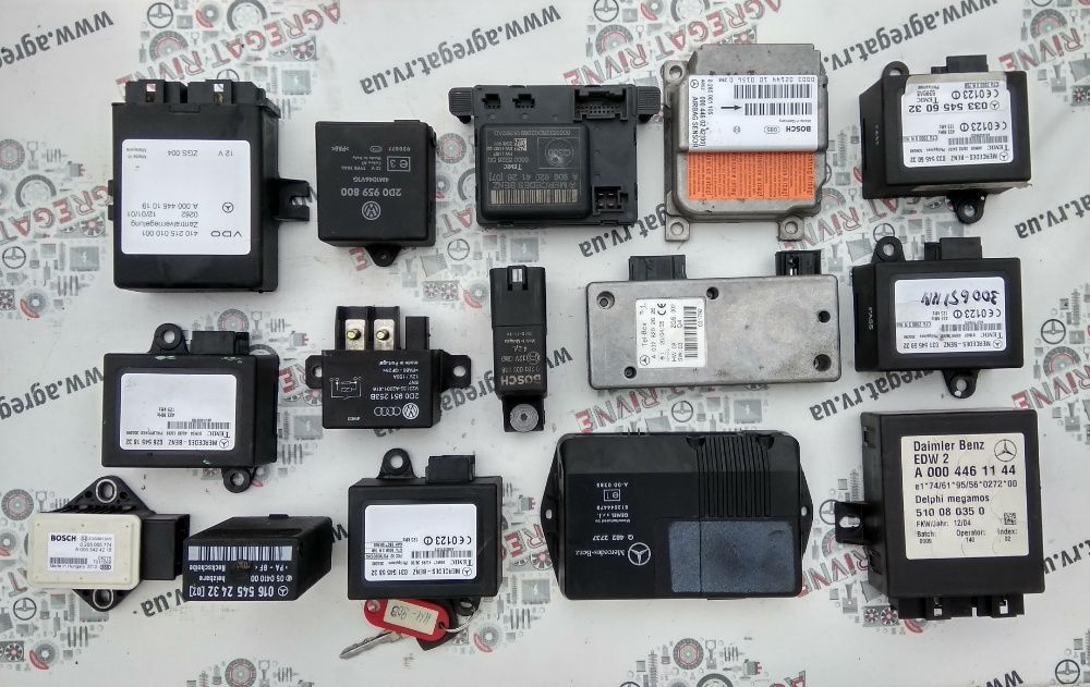 Блок предохранителей комфорта AirBag Реле свечей накала Sprinter LT