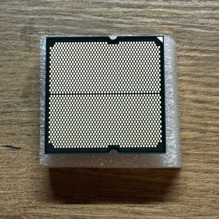 Procesor AMD Ryzen 7 7700 OEM TRAY AM5