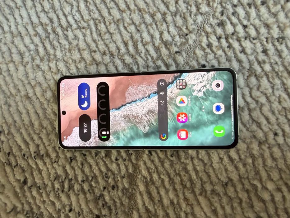 Samsung z flip 6 256GB 12 ram