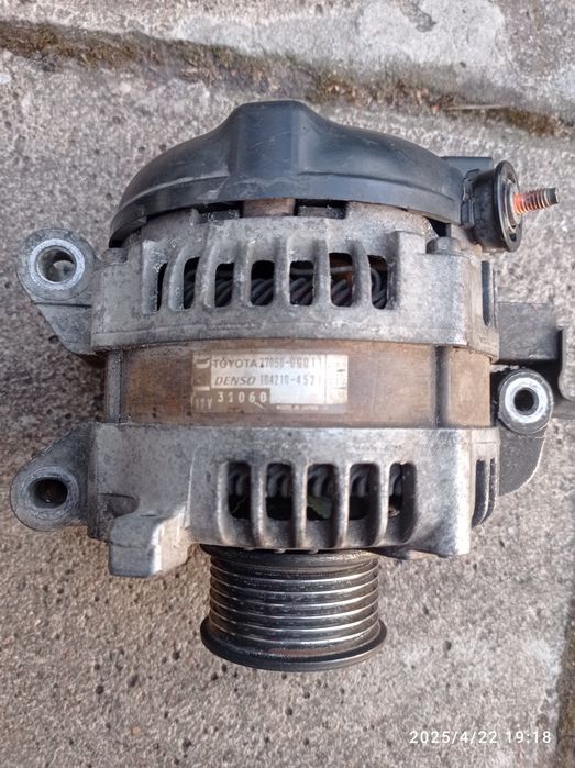 Alternator Toyota Avensis T27