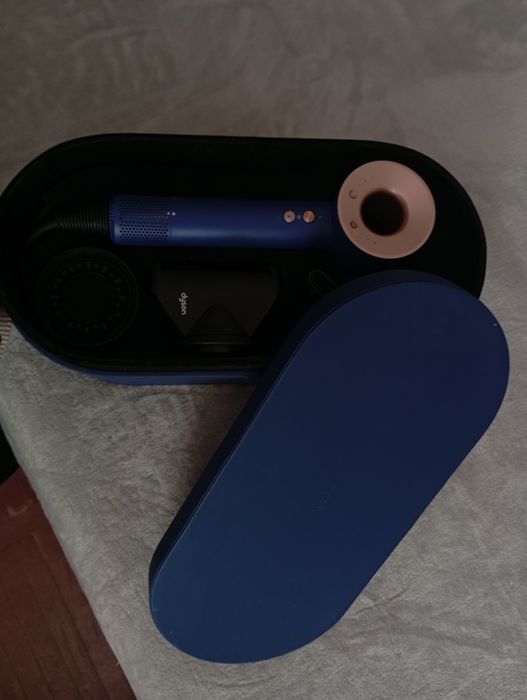 Dyson supersonic