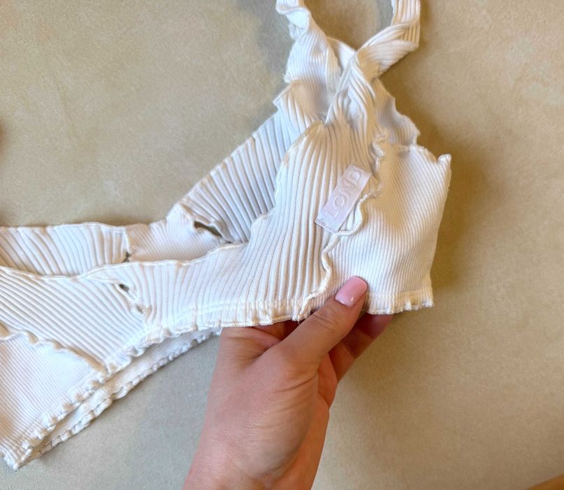 Білий молочний топ londi оригінал бюст