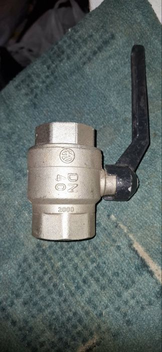 Zawór kulowy fi40       6/4cala