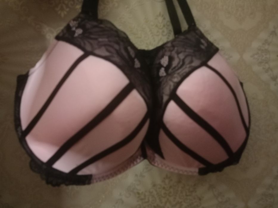 Бюстгальтер, бюстьє 100 j, ліфчик великий розмір.