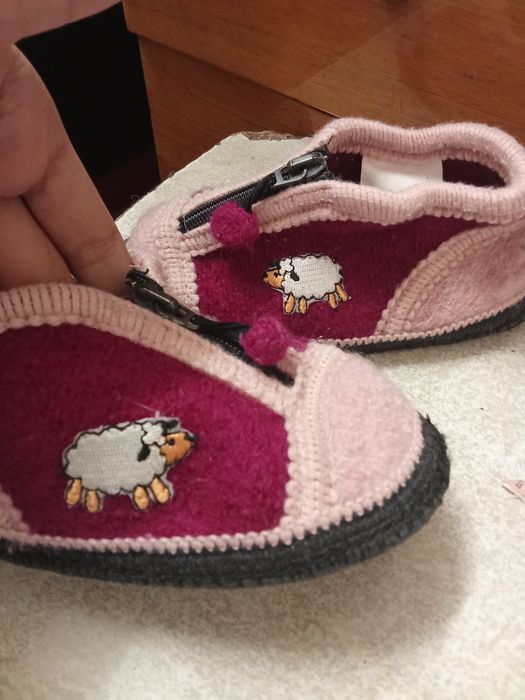 Домашні Тапки тапули туфлі тапочки хатні капці