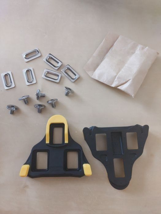 Bloki do pedałów szosowych gravel SPD SL Shimano Sram podkładki śruby