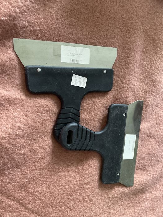 Шпатель будівельний