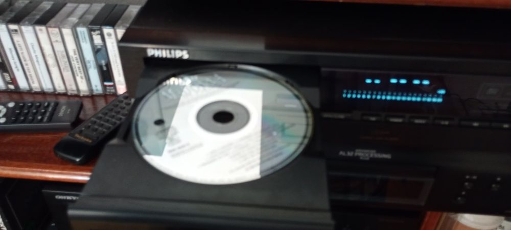 Leitor de CD Philips CD-614