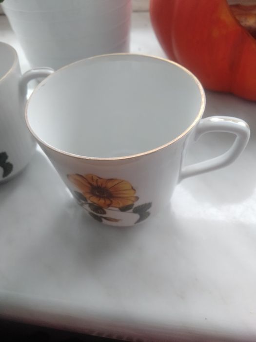 Dwie filiżanki porcelanowe Wałbrzych