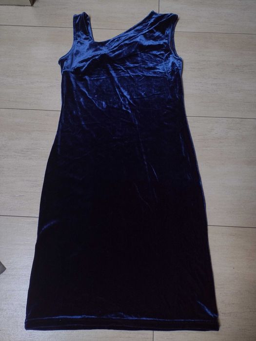 Sukienka welurowa wizytowa sylwestrowa rozmiar 36 -38