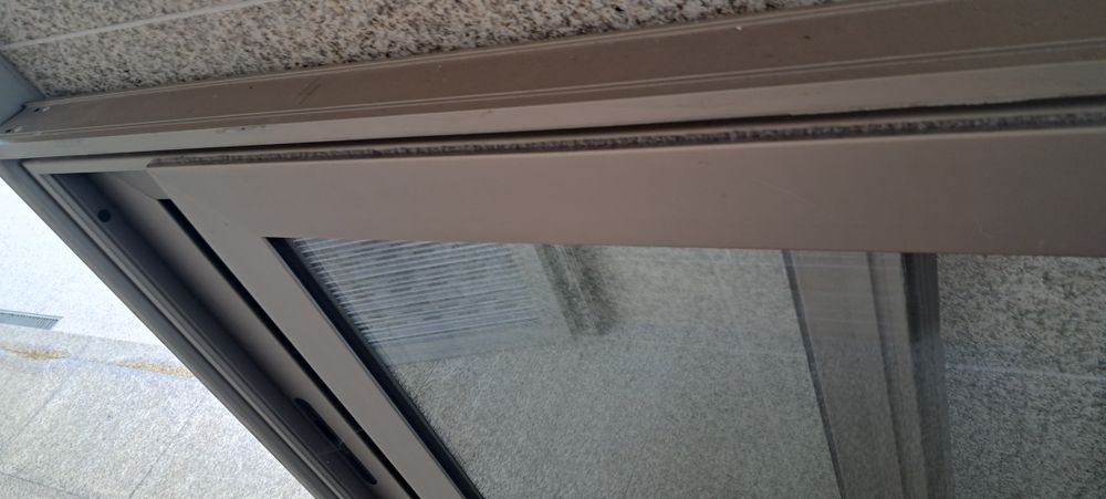 Janela alumínio anodizado