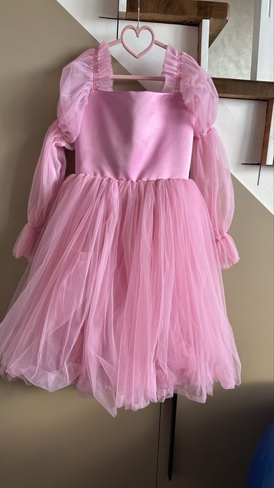 Продам нарядне плаття