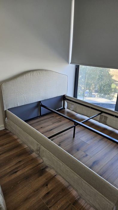 Estrutura de cama estofada - IKEA