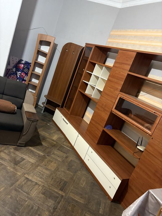 2 комнаты в комуне Центр ул.Садовая 4000 +1000грн коммуналка