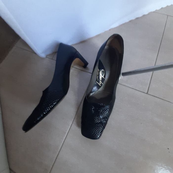 Sapatos em bom estado