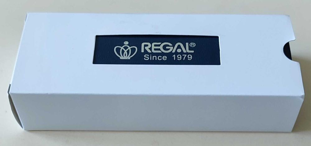 Нова перова ручка REGAL (R80100.L.F) у футлярі