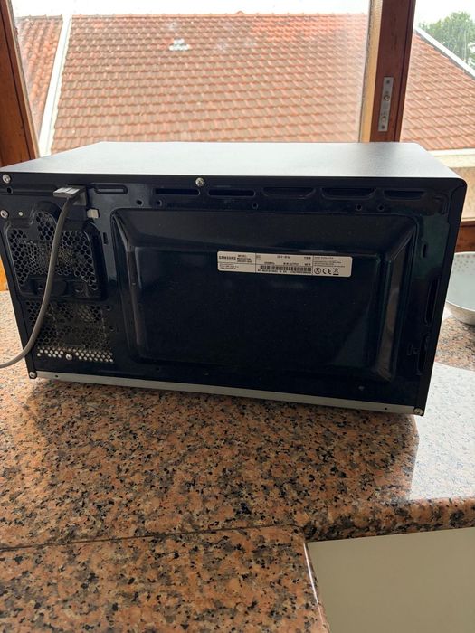 Microondas Samsung MG23F301TAK