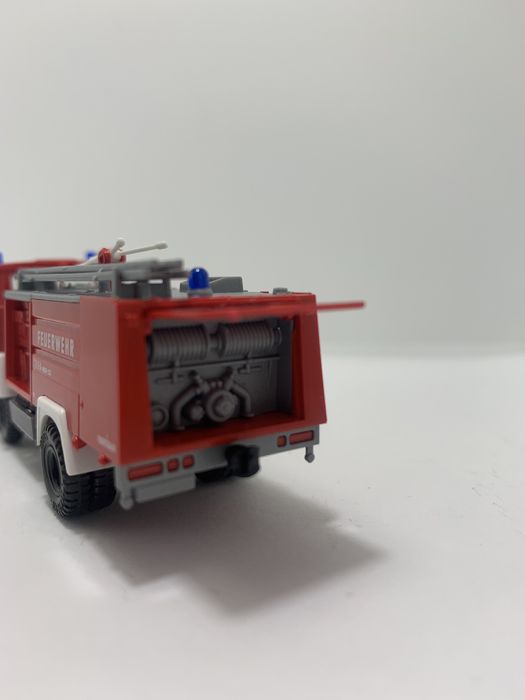 Miniatura Rara Steyr 91 Bombeiros da Roco escala H0 1/87