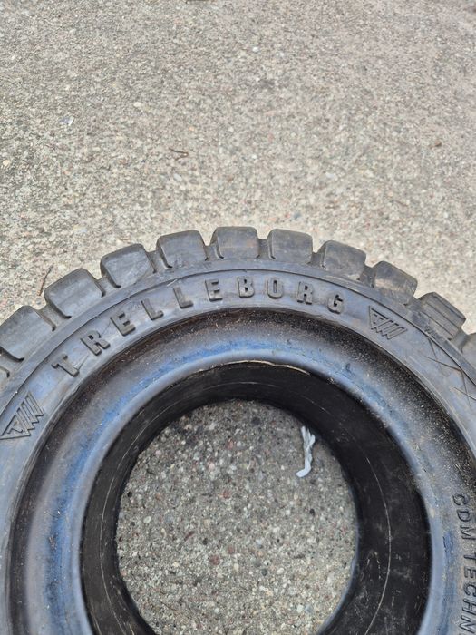 Opony pełne 16x6-8  150/75-8