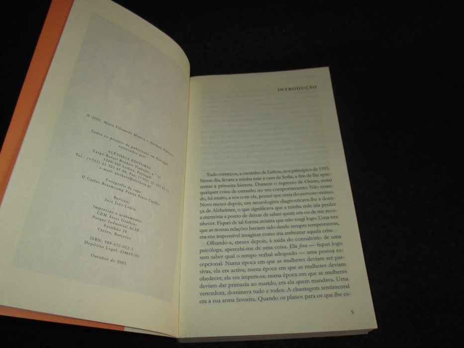 Livro Bilhete de Identidade Maria Filomena Mónica