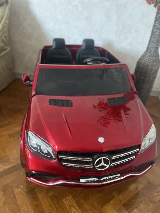 Дитячий двомісний електромобіль Mercedes GLS63