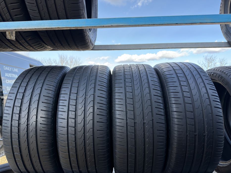 Шини б/у 235/40 R19 Pirelli 4шт