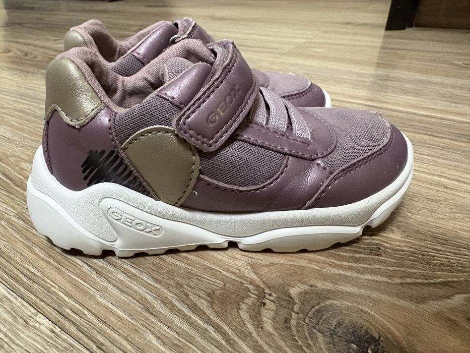 Кросівки 25 розмір оригінал