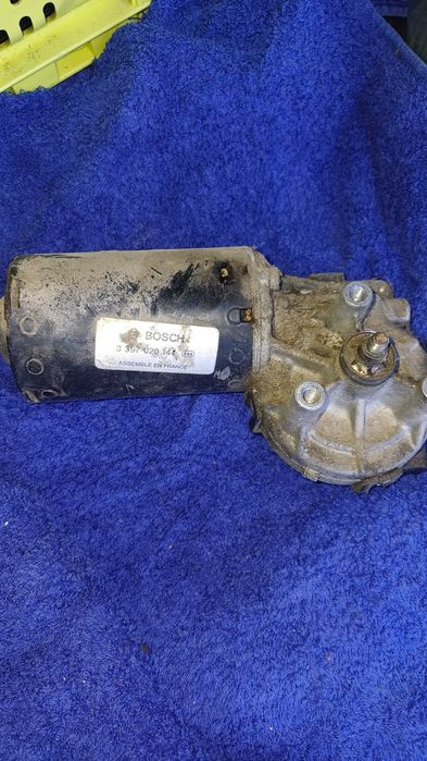 Motores Bosch para limpa vidros e manipulo de limpa vidros