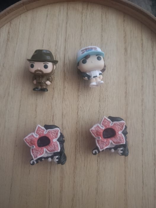 Bonecos stranger things
