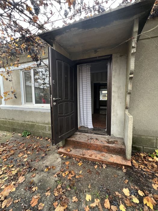 Продам дом возле вин завода Шабо