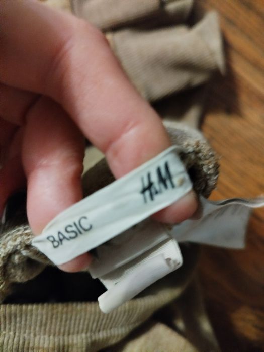 Spodnie dresowe chłopięce 122/128 H&M pokemon