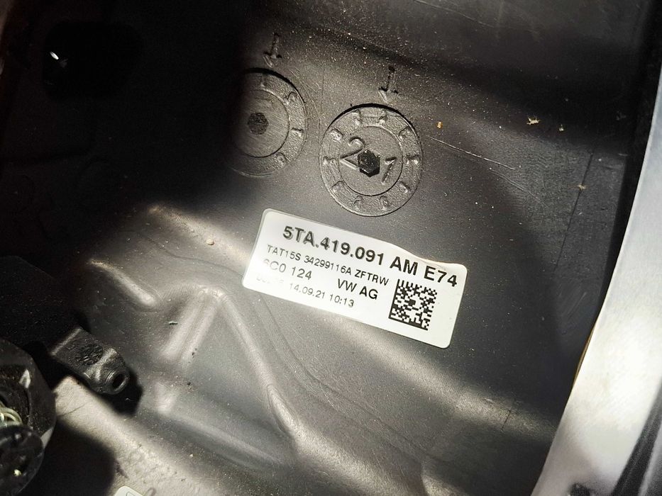 kierownica skórzana multifunkcja wielofunkcyjna vw t-roc i 1 tiguan ii 2 touran ii 2 5ta stan bdb wzorowy 5ta419091am