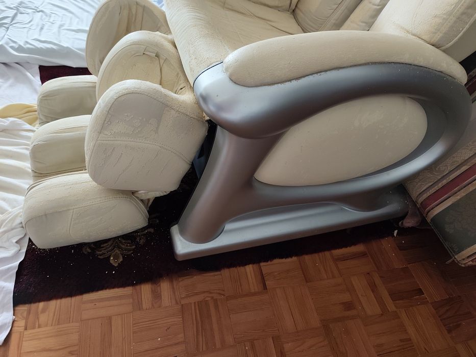 Cadeira de Massagem RT-Z06 Deluxe