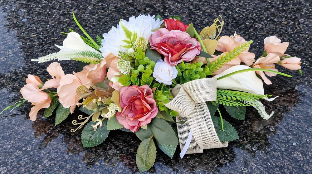 Stroik IKEBANA kompozycja kwiatowa na grób cmentarz Z462