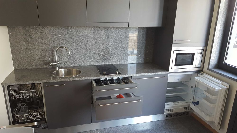 T0 Mobilado, junto ao Polo II + Piscina + Ginásio + Parqueamento