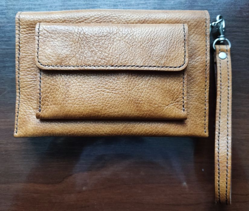 Эксклюзивный клатч из итальянской кожи