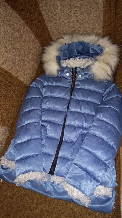 Курточка зимня, може бути на холодну осінь/весну