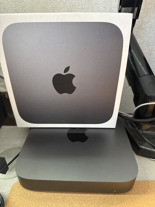 Mac Mini 2018  i7/32/512