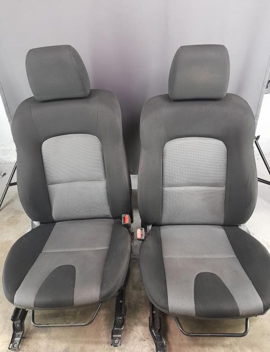 Conjunto de bancos MAZDA 3 (BK)