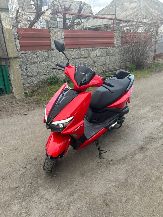 Продаю Мопед Forte s-jog 150 торг