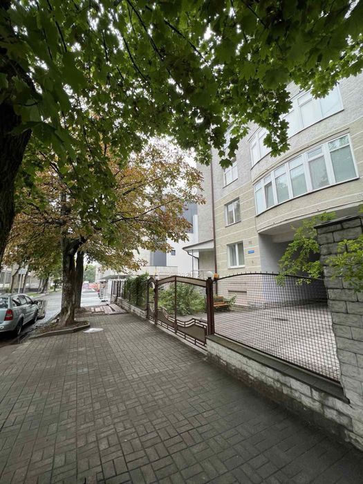 Оренда 1 кімн. Квартири по вул. Єфремова 75