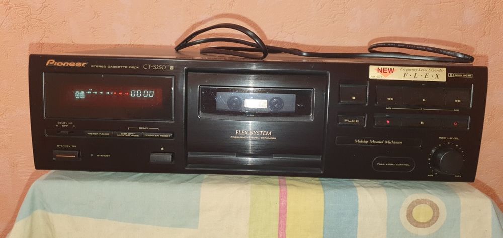 Кассетная Дэка     Pioneer  250s.