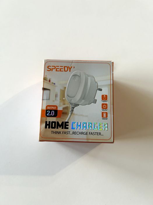 Ładowarka angielska z kablem micro USB
