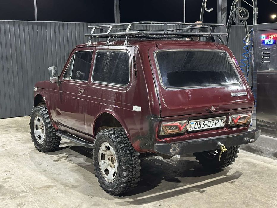Нива 4х4.