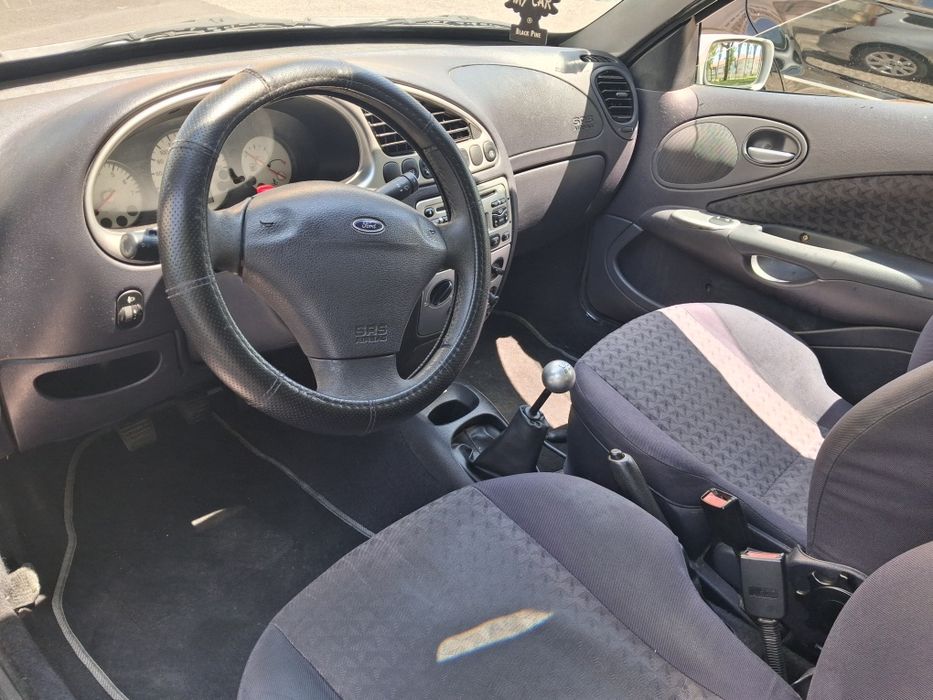 Carro impecável muito bom estado