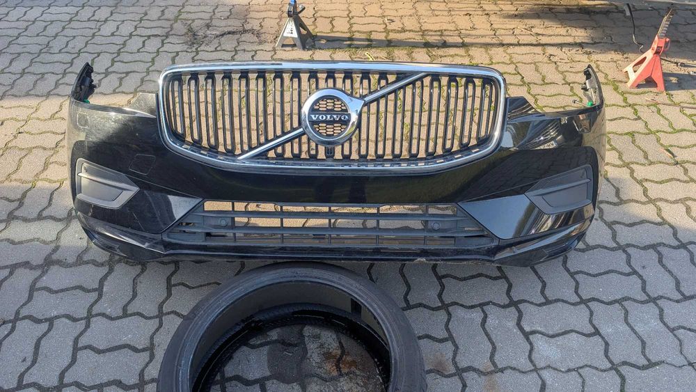 volvo xc60 II zderzak przód przedni 6pdc