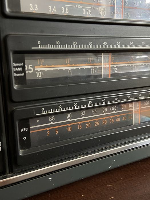 Радіо grundig satellit 2100 Німечина