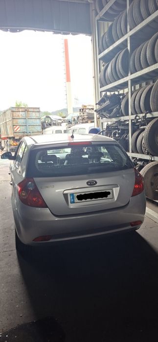 KIA Cee'd 2008 1.6crdi 115cv para peças 
Ref:d4fb